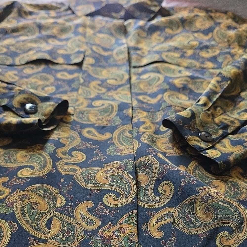 VTG Ellen Tracy Navy/Black and Gold Paisley Blouse Size 8 - Picture 4 of 13